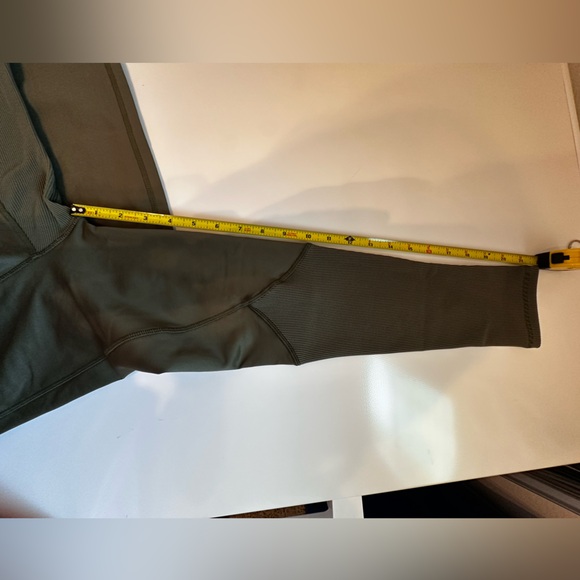 Under Armour sweatshirt Olive/Army Green - Picture 6 of 9